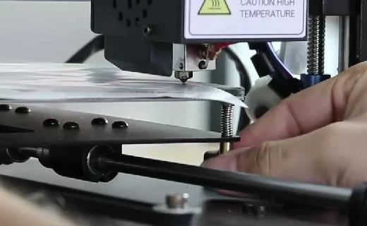 2 Modi Semplici per Livellare il Piano di Stampa di una Stampante 3D per Principianti